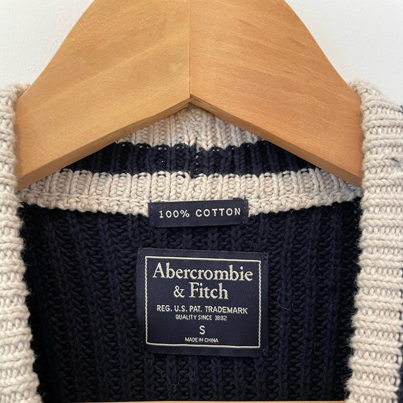 Abercrombie and Fitch Cotton navy cardigan - Picture 3 of 9
